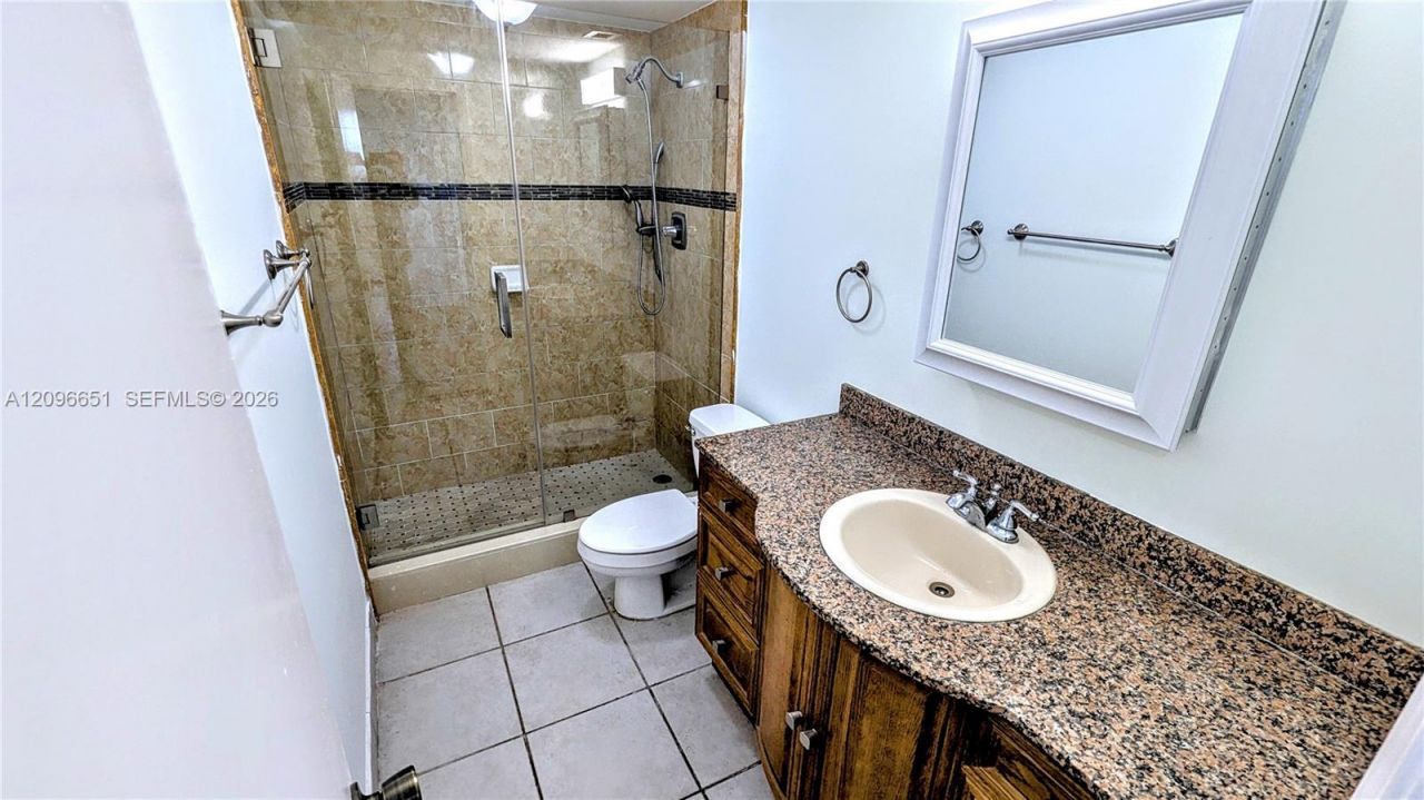 300 Bayview Dr, Unit 206, Sunny Isles Beach, FL 33160 Photo