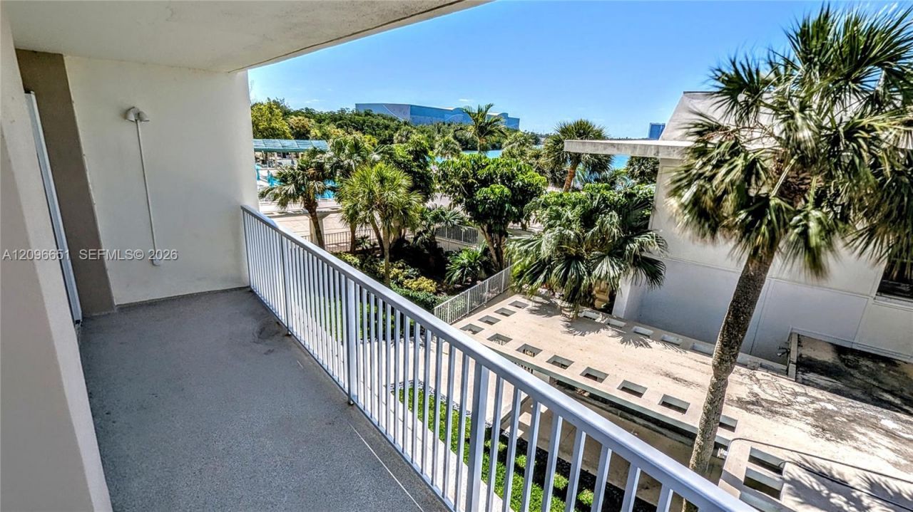 300 Bayview Dr, Unit 206, Sunny Isles Beach, FL 33160 Photo