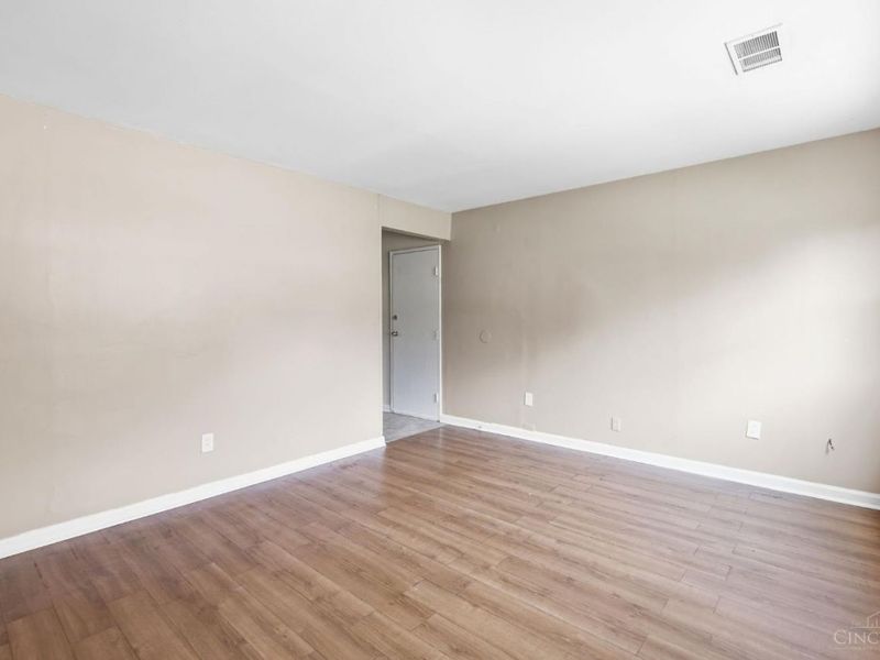 10023 Crusader Drive, Colerain Township, OH 45251 Photo 4