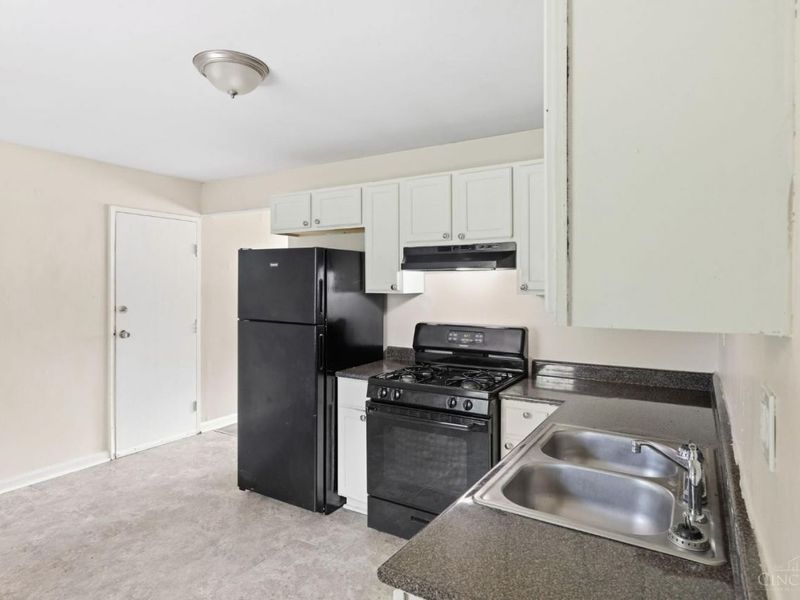 10023 Crusader Drive, Colerain Township, OH 45251 Photo 8