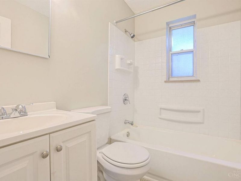 4310 Sunburst Lane, Cincinnati, OH 45238 Photo 17