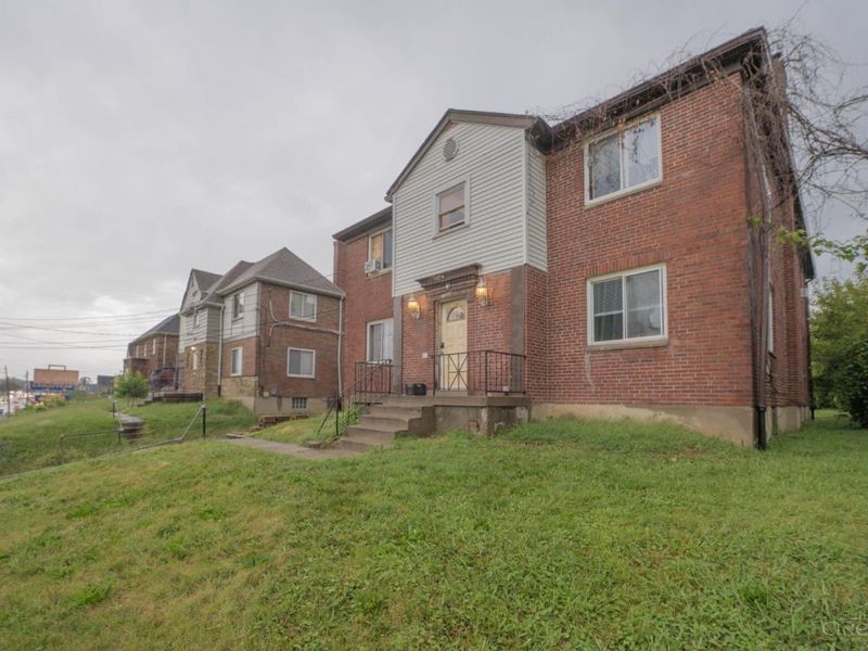 7169 Reading Road, Cincinnati, OH 45237 Photo 2