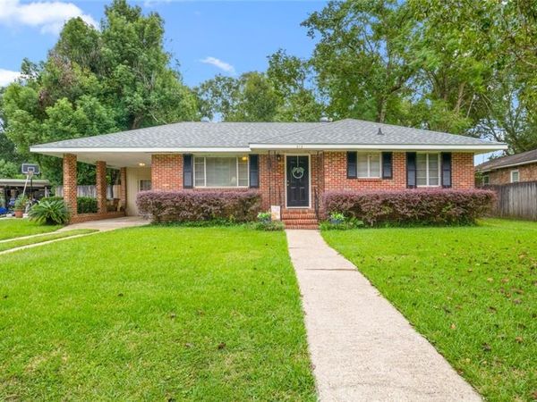 313 Thornhill Circle, Mobile, AL 36606