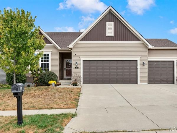 38 Huntleigh Park Court, Wentzville, MO 63385