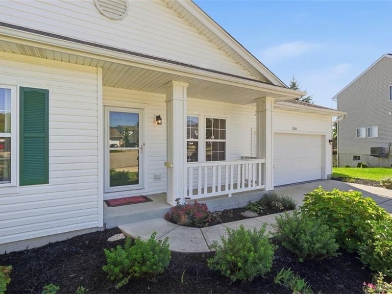 1185 Bugle Bluff Court, Lebanon, OH 45036 Photo 2