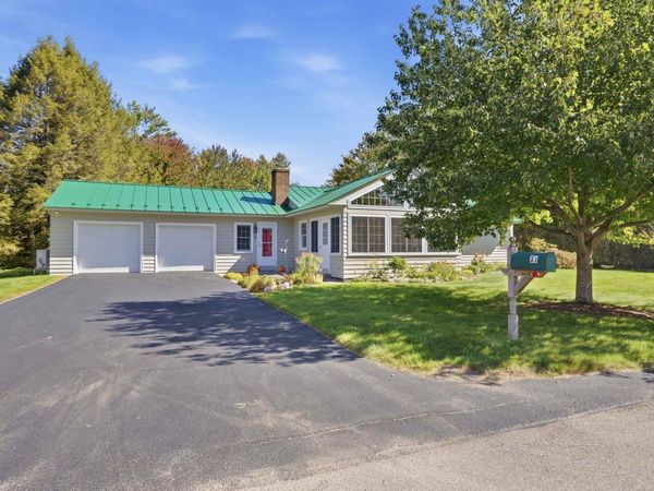 31 Sawyer Lane, New London, NH 03257