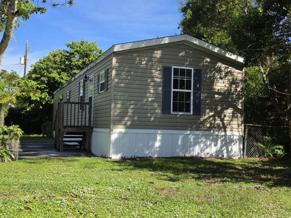 1113 Millbrook Avenue, Port Orange, FL 32127