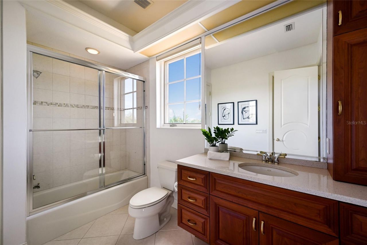 3809 Founders Club Drive, Sarasota, FL 34240 Photo