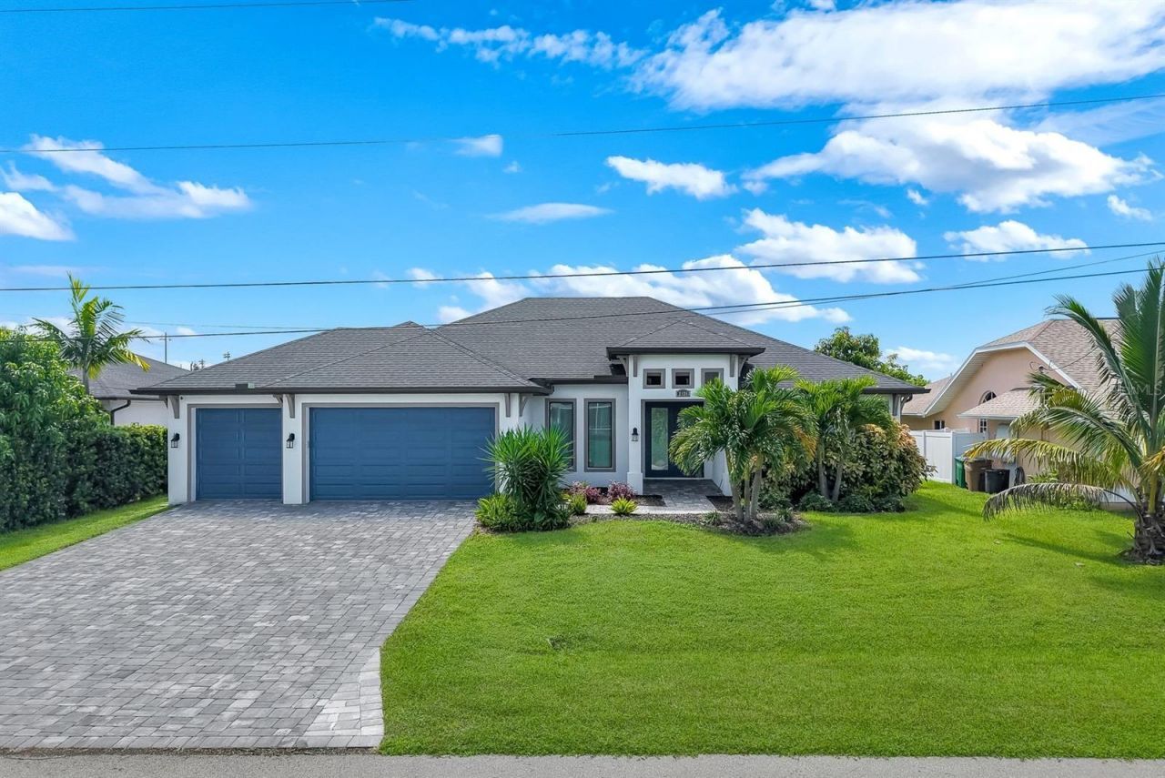 2126 NE 2nd Street, Cape Coral, FL 33909 Photo