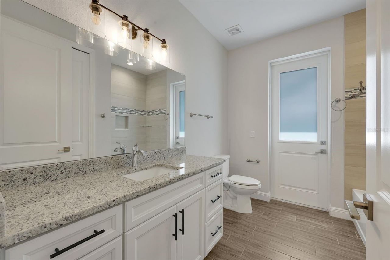 2126 NE 2nd Street, Cape Coral, FL 33909 Photo