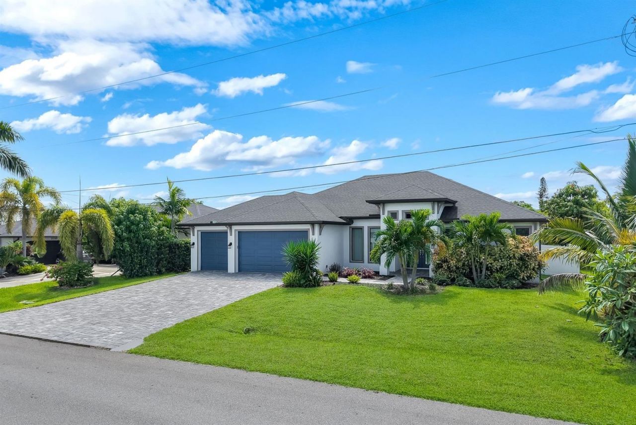 2126 NE 2nd Street, Cape Coral, FL 33909 Photo