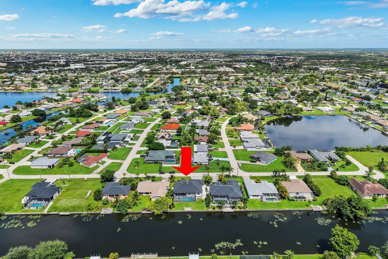 2126 NE 2nd Street, Cape Coral, FL 33909 Photo