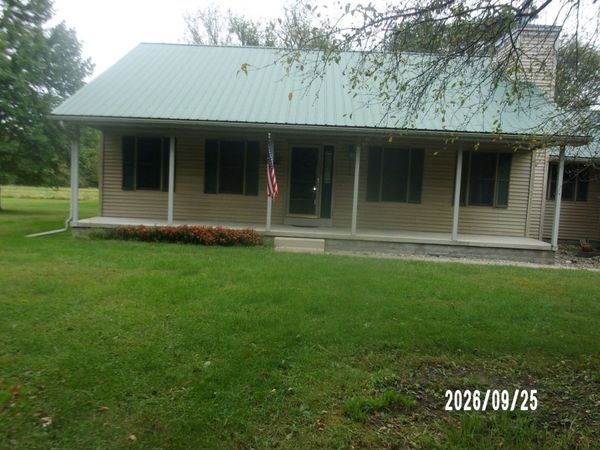 221 North Street , Woodland, IL 60974