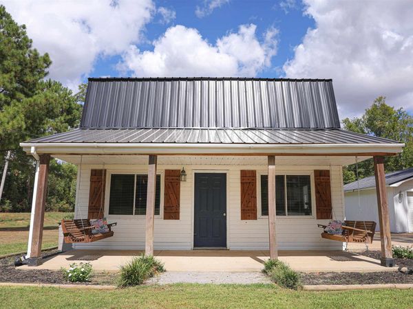285 Gibbs Ln, Cherokee, AL 35616