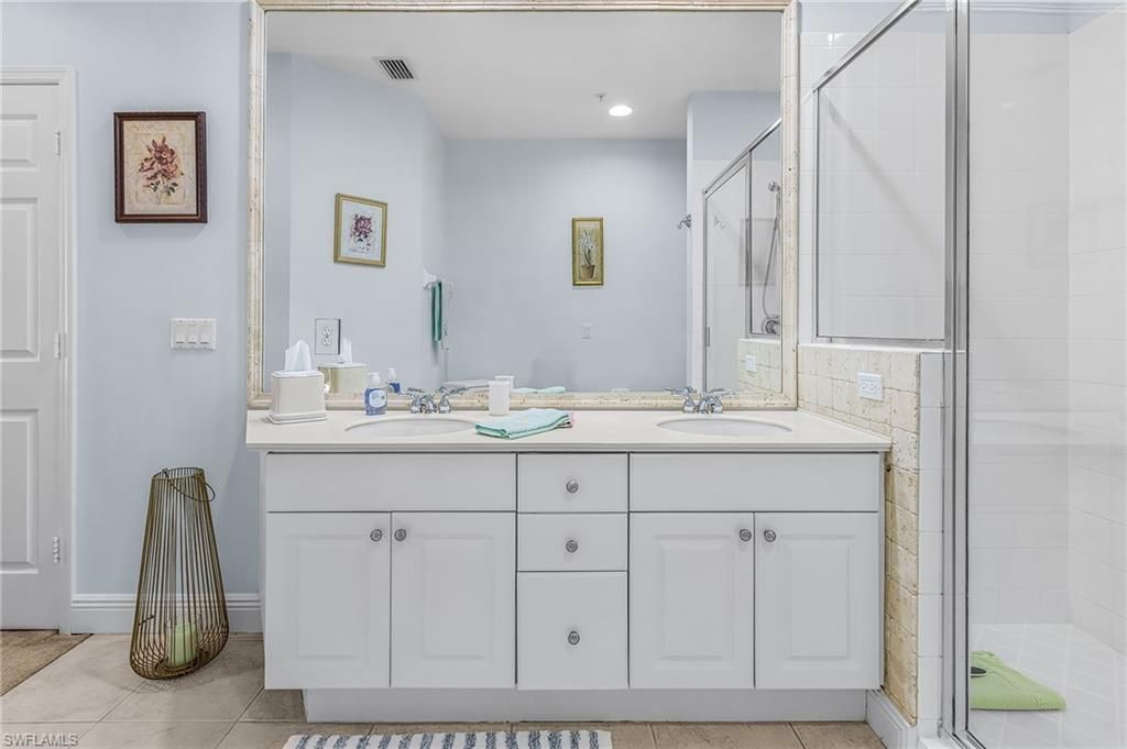 1405 Sweetwater Cv , Unit 204, Naples, FL 34110 Photo