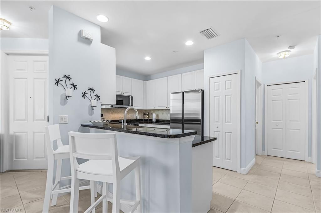 1405 Sweetwater Cv , Unit 204, Naples, FL 34110 Photo