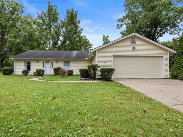 5638 Mills Creek Lane , North Ridgeville, OH 44039