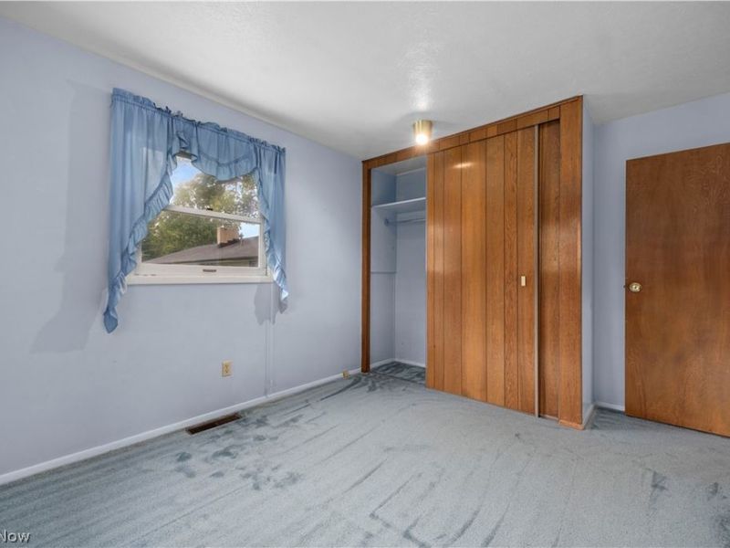 5638 Mills Creek Lane, North Ridgeville, OH 44039 Photo 19