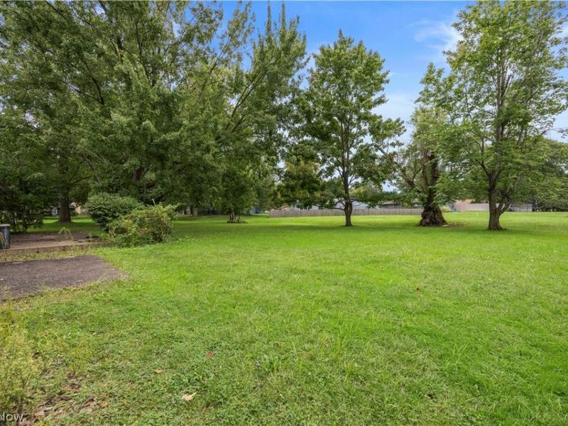 5638 Mills Creek Lane, North Ridgeville, OH 44039 Photo 29