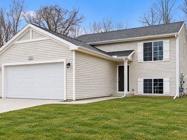 59180 Swenson Street, Mattawan, MI 49071