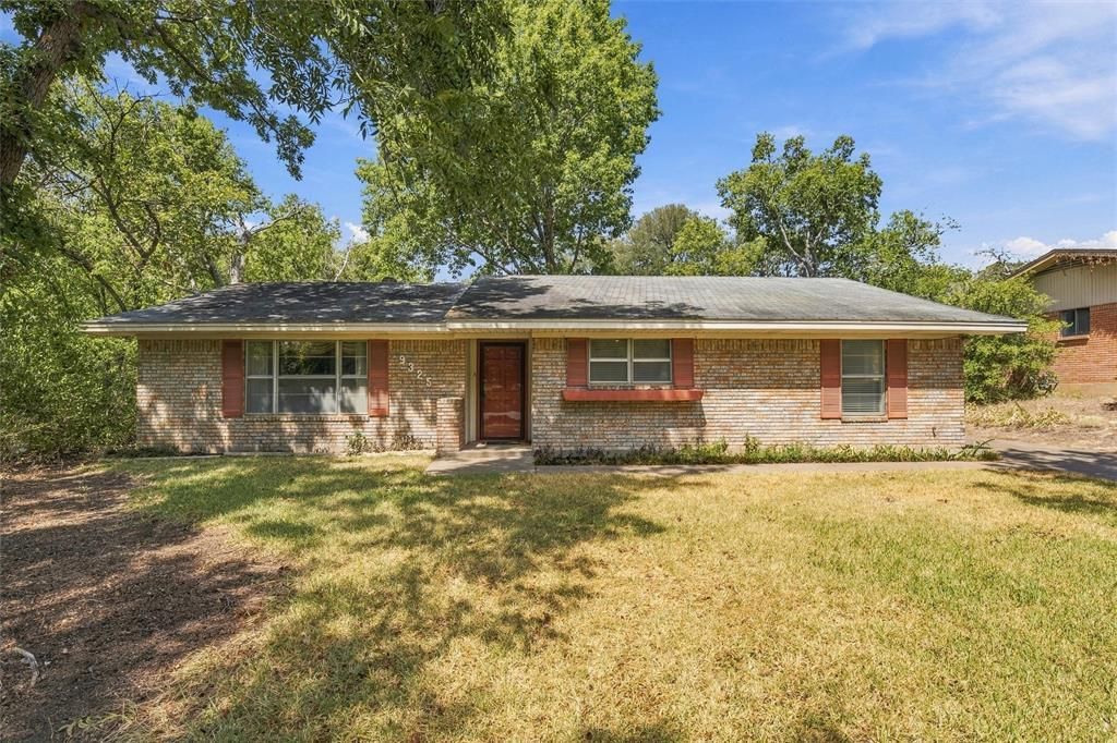9325 Bryce Drive, Woodway, TX 76712 Main Photo