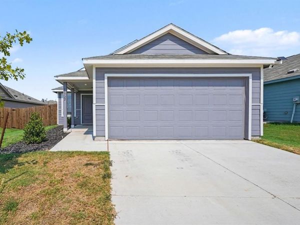 11722 Glorietta Road , Rhome, TX 76078
