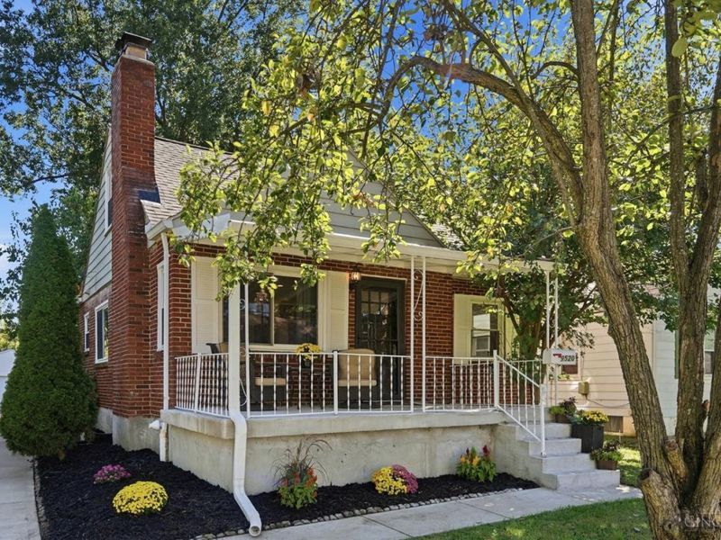 9520 West Avenue, Blue Ash, OH 45242 Photo 2