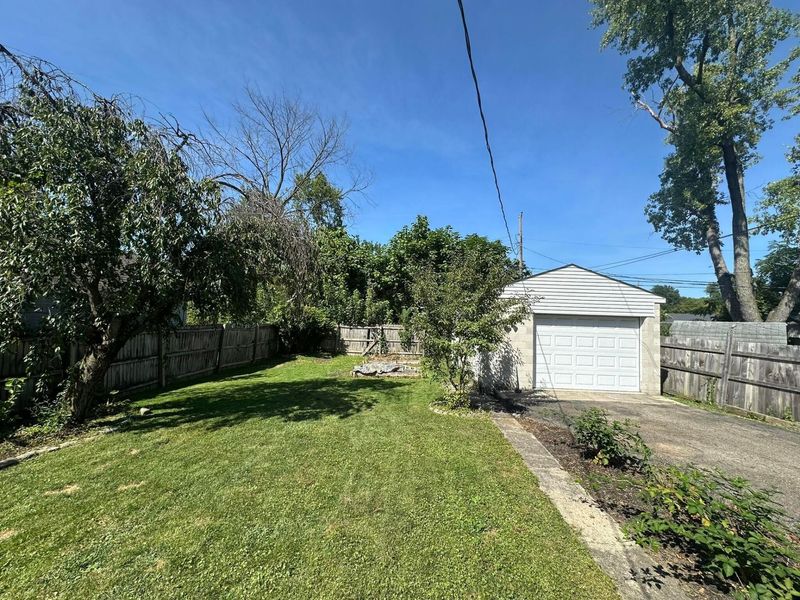 2194 Sale Road, Columbus, OH 43224 Photo 8