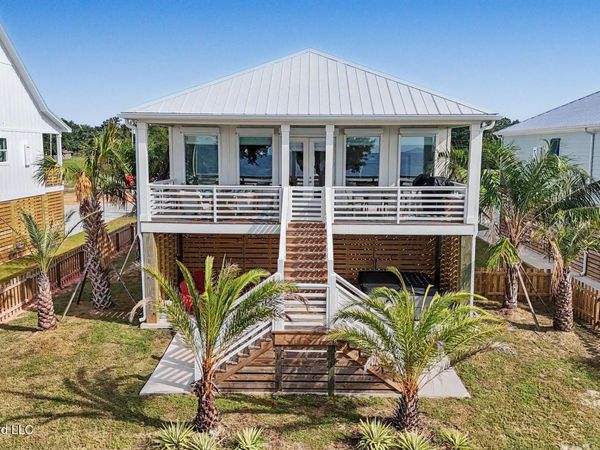 534 Beach Drive, Gulfport, MS 39507