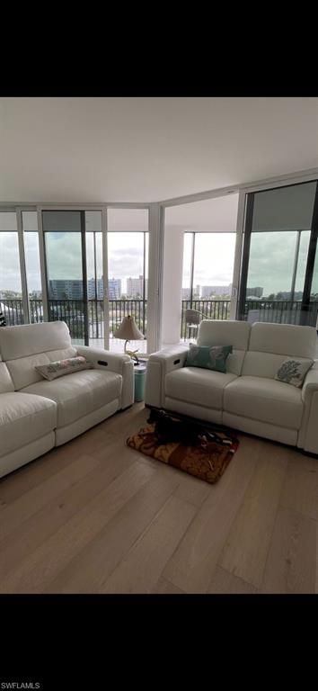 4142 Bay Beach Ln , Unit 4, Fort Myers Beach, FL 33931 Photo