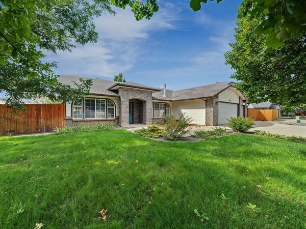 637 Silver Oak Drive , Grand Junction, CO 81505