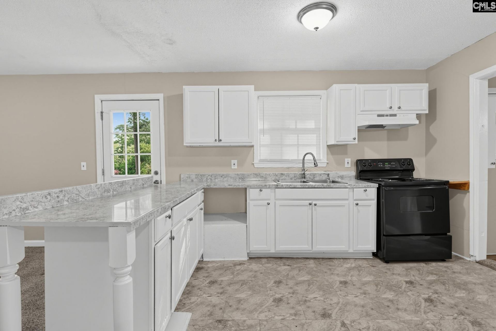 1824 Emerald Valley Road Photo 15