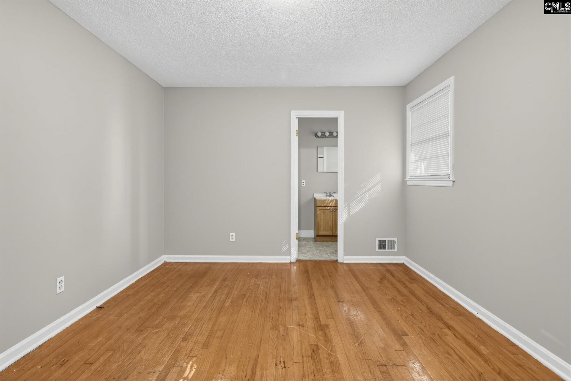 1824 Emerald Valley Road Photo 23