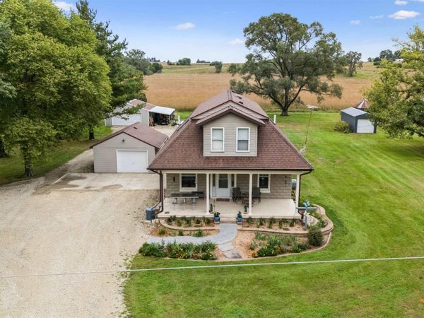 1131 248th Street, Waverly, IA 50677