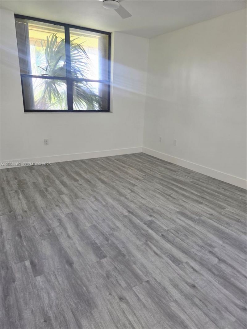 840 NE 199th St, Unit 208B, Miami, FL 33179 Photo