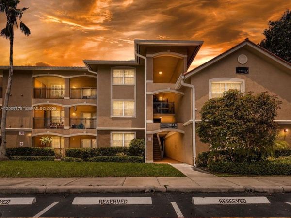 220 SW 116th Ave , Unit 15105, Pembroke Pines, FL 33025