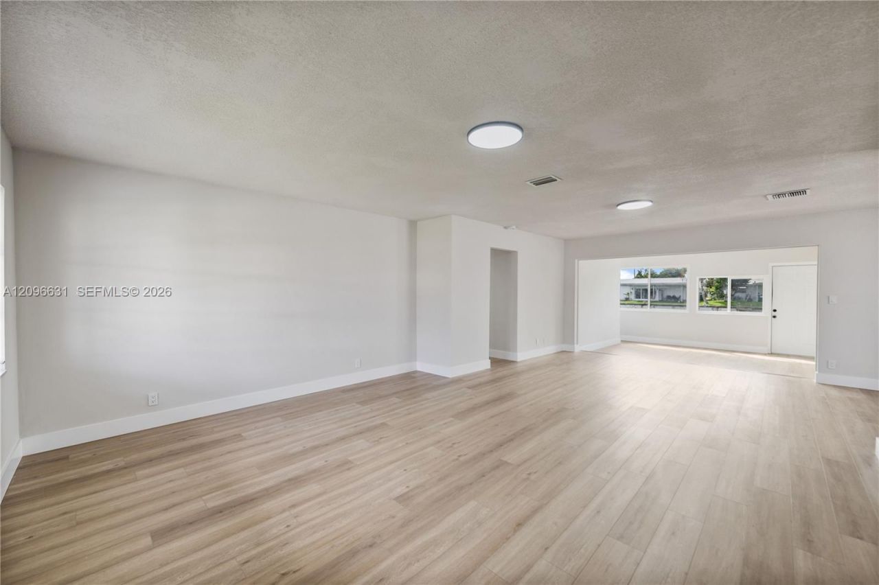 8300 NW 59th Street, Tamarac, FL 33321 Photo