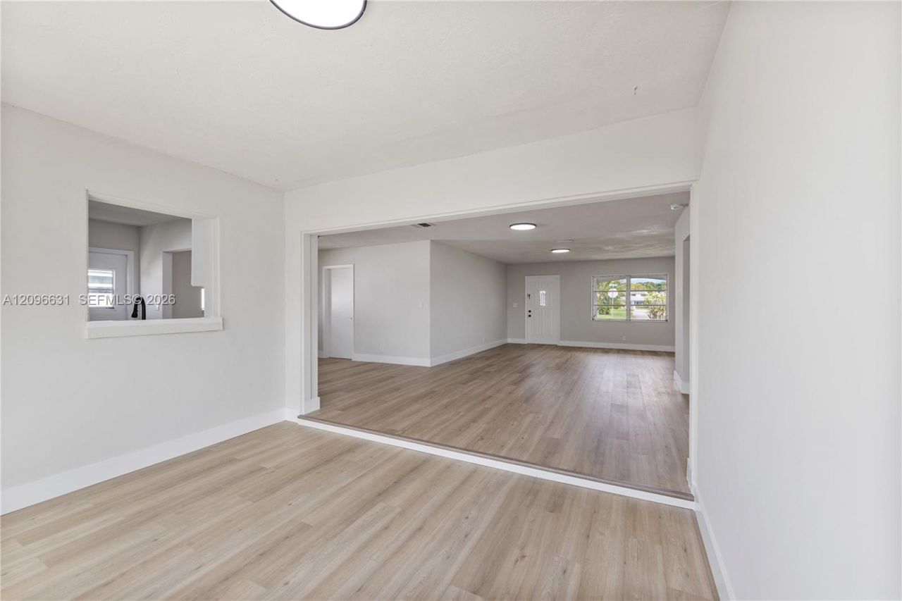 8300 NW 59th Street, Tamarac, FL 33321 Photo