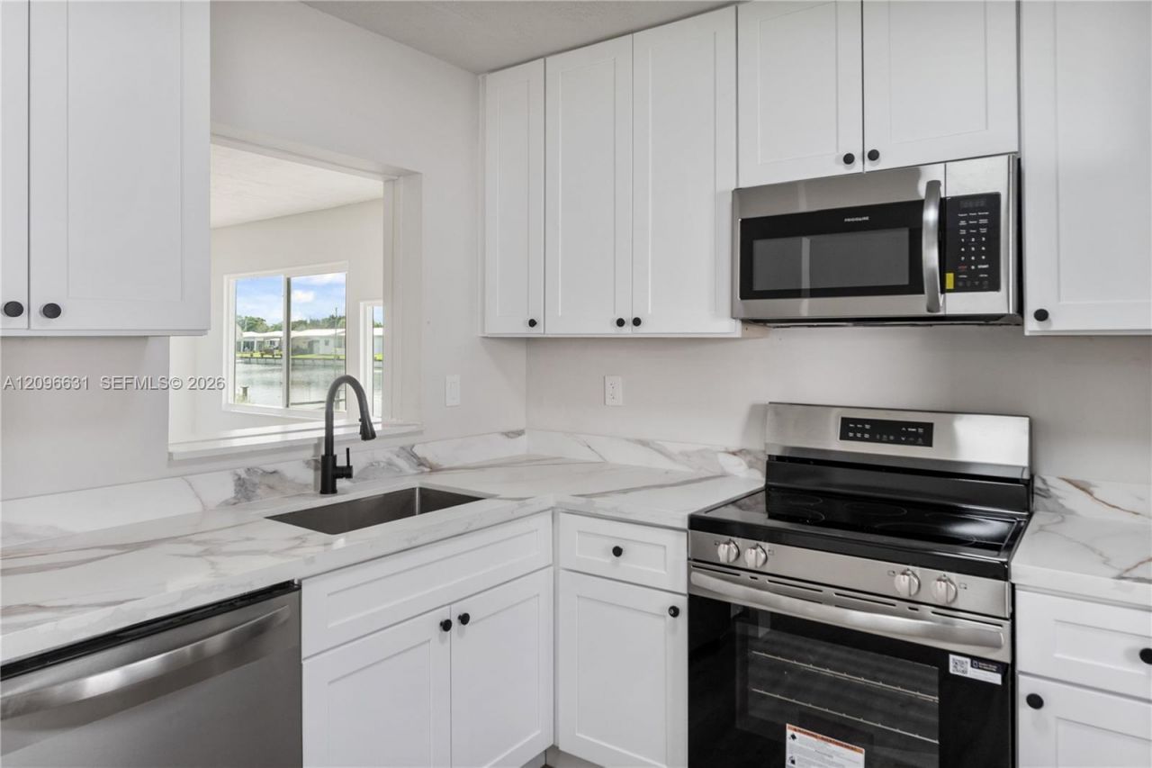 8300 NW 59th Street, Tamarac, FL 33321 Photo