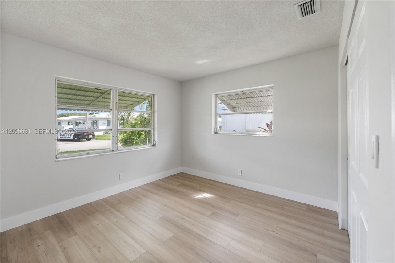 8300 NW 59th Street, Tamarac, FL 33321 Photo