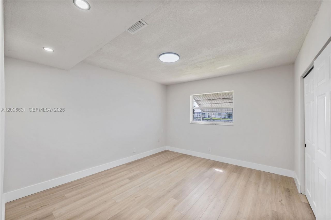 8300 NW 59th Street, Tamarac, FL 33321 Photo