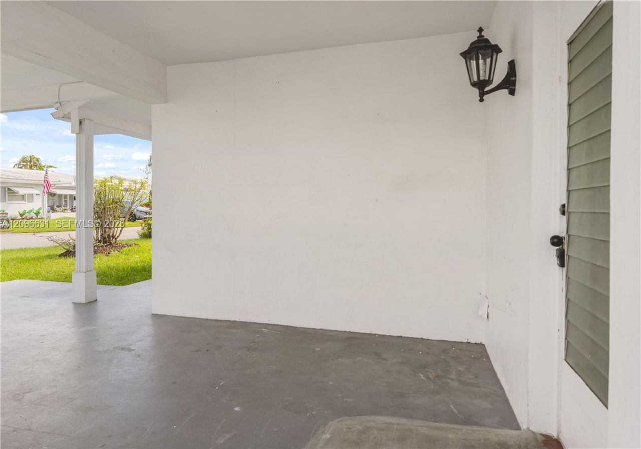 8300 NW 59th Street, Tamarac, FL 33321 Photo