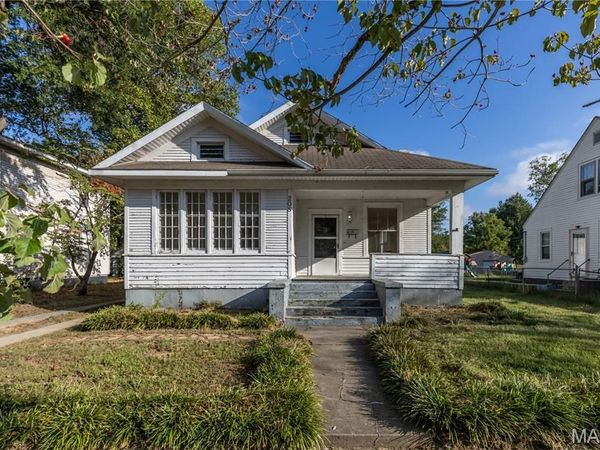 208 Hunter , Charleston, MO 63834