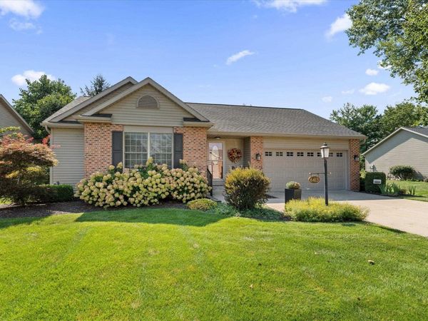 6413 Cedar Trail, South Bend, IN 46614