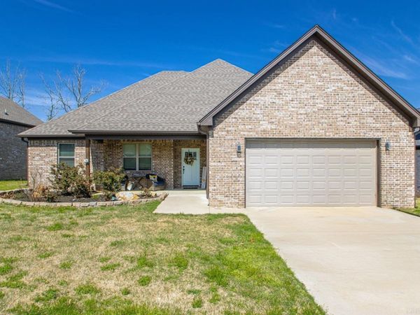 2013 Tapped Maple Drive, Sherwood, AR 72120