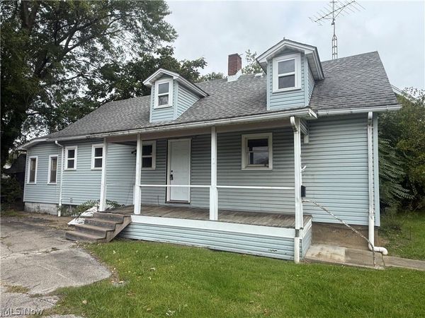 411 Chestnut Avenue NE, Warren, OH 44483
