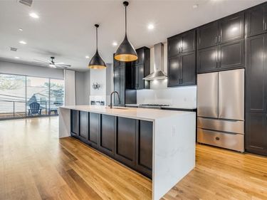 805 Pavillion Street, Unit 103, Dallas, TX 75204