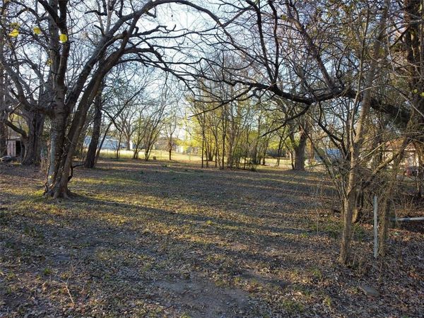 330 E Waco Avenue , Cooper, TX 75432
