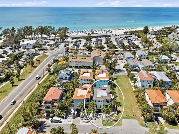 4006 5TH AVENUE, HOLMES BEACH, FL 34217