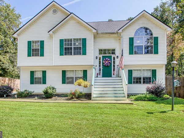 50 Happy Valley Estates Drive, Newnan, GA 30263